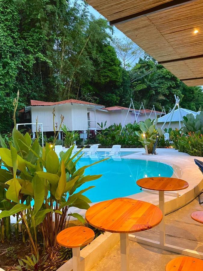 Отель Grand Park Manuel Antonio Кепос Экстерьер фото