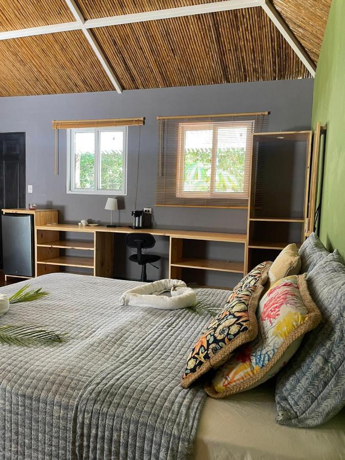 Отель Grand Park Manuel Antonio Кепос Экстерьер фото