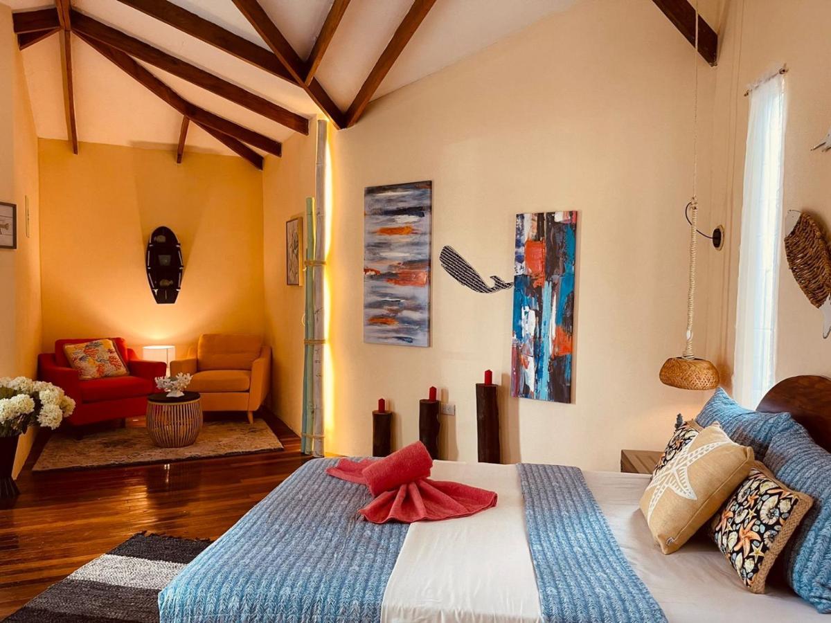 Отель Grand Park Manuel Antonio Кепос Экстерьер фото