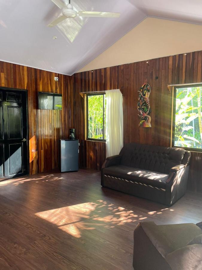 Отель Grand Park Manuel Antonio Кепос Экстерьер фото