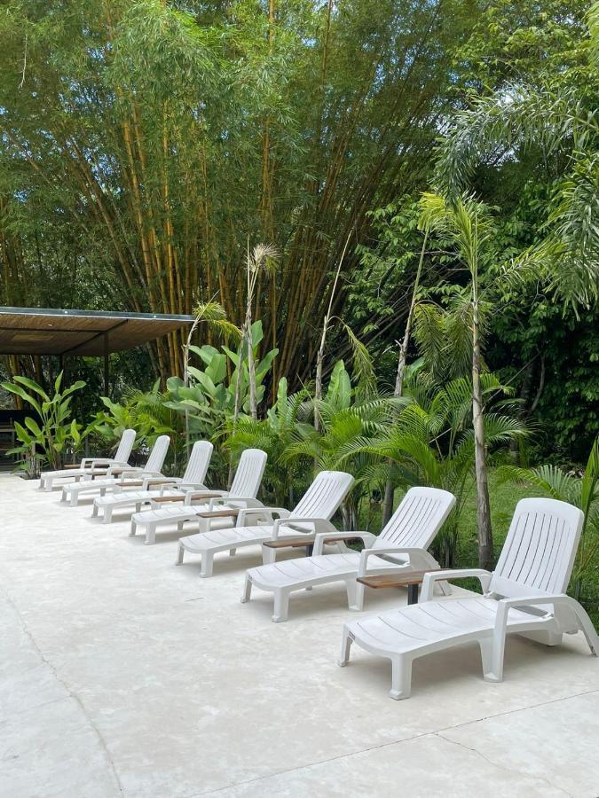 Отель Grand Park Manuel Antonio Кепос Экстерьер фото