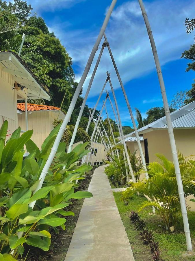Отель Grand Park Manuel Antonio Кепос Экстерьер фото